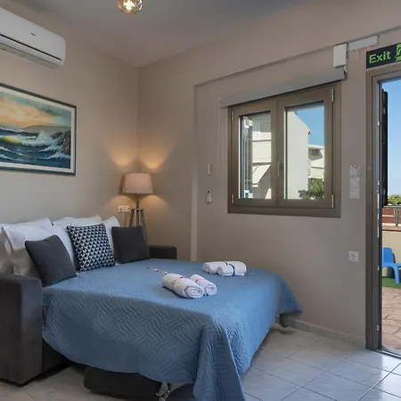 Elegant By The With Comforts Apartment *