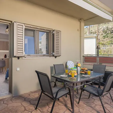 Appartement Elegant By The With Comforts Kolymbari